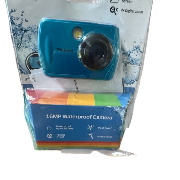 New Polaroid Blue Waterproof Camera- Was a return to store so opened & tested - Picture 1 of 4